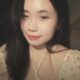 Ngoài Lề Của Cô Ấy